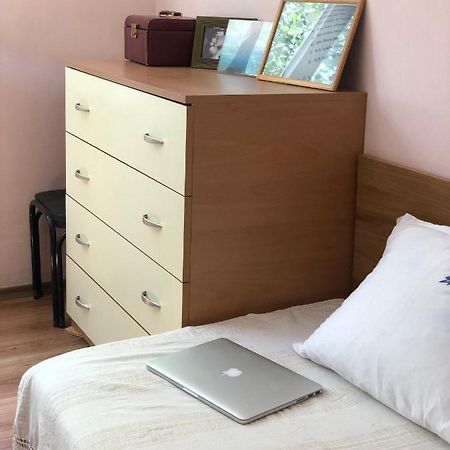 Compact City Center Apartment Kurdzhali Ngoại thất bức ảnh