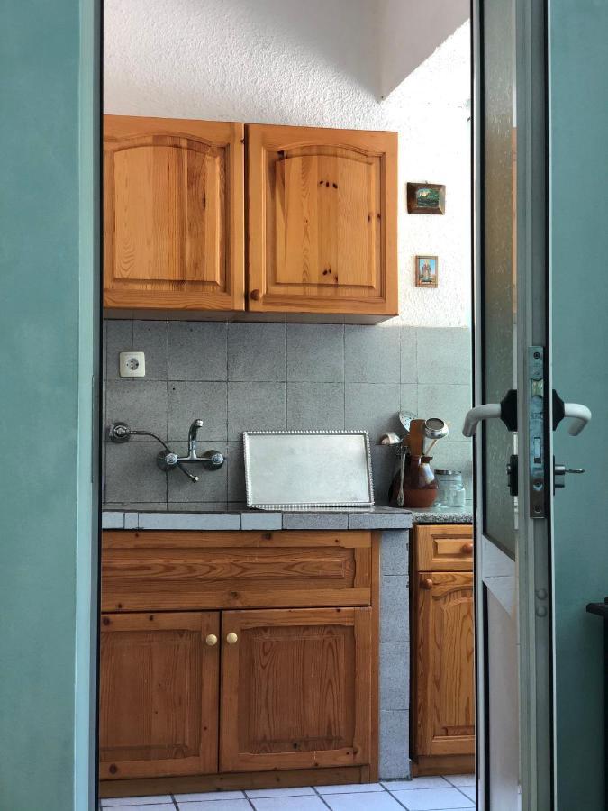 Compact City Center Apartment Kurdzhali Ngoại thất bức ảnh